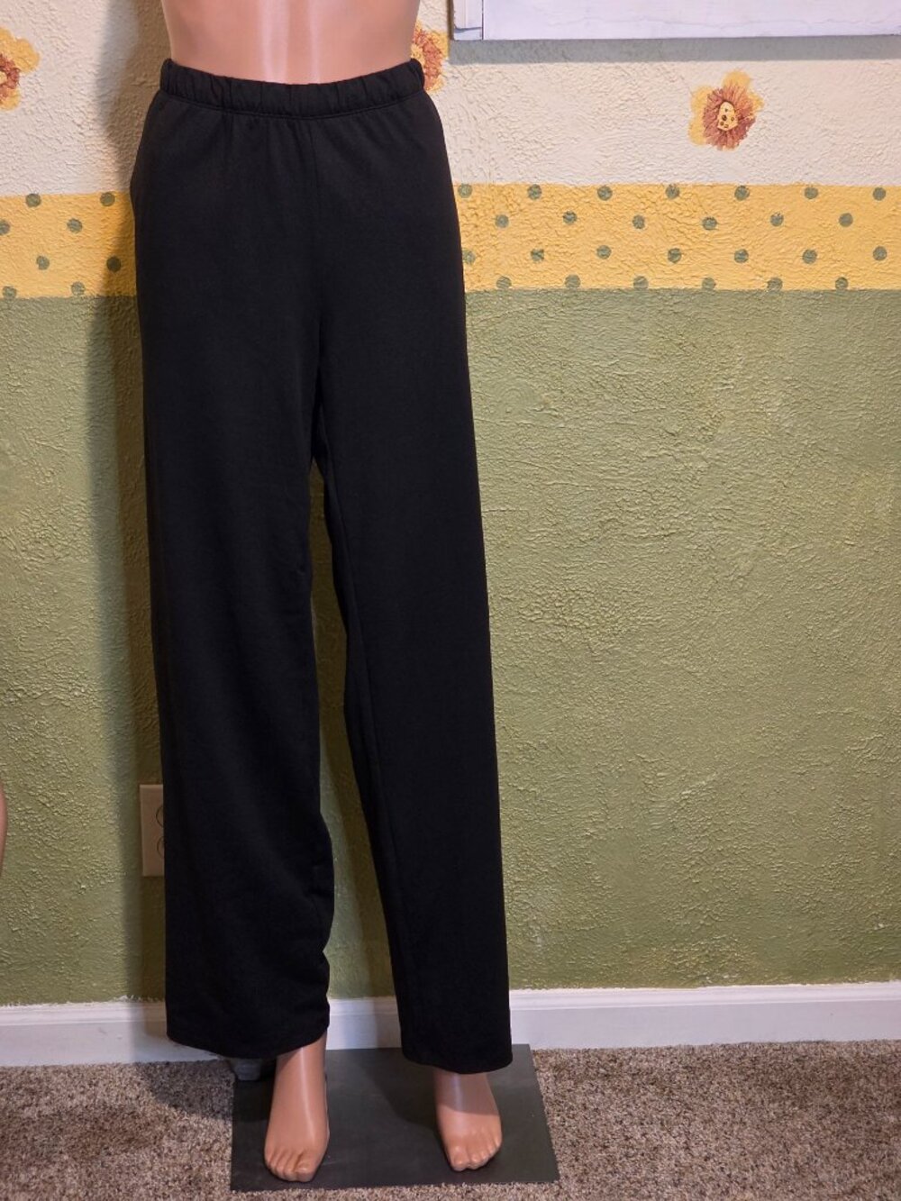 Vuori Villa Everyday Wide Leg Pants Black Large NWOT - Picture 2 of 13